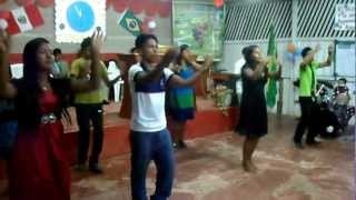 preview picture of video 'CABALLOCOCHA-IEADAM-PERU 8: Grupo de coreografia da Igreja no Peru.'