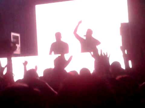 Tenishia - where to begin NYE 2012