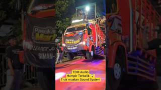 Download lagu TRUK SOUND HAMPIR TERBALIK😱 #karnaval #soundsystem #tdmaudio #karnaval2025 #foryou #fypシ mp3