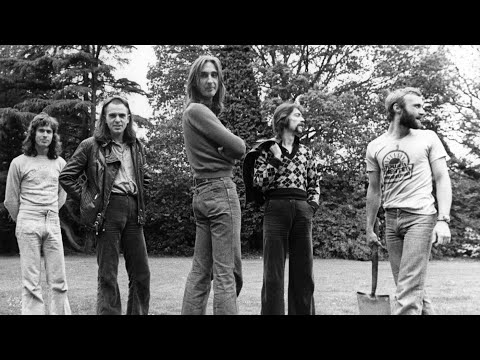 Genesis ~ The Carpet Crawlers (1974)