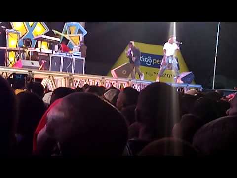 RISER stardia AAMSHA KWENYE JUKWAA LA TIGO FIESTA HUKO NJOMBE