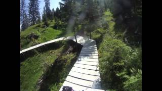 preview picture of video 'Runca Trail Flims (Schweiz) Freeride Juli 2012'