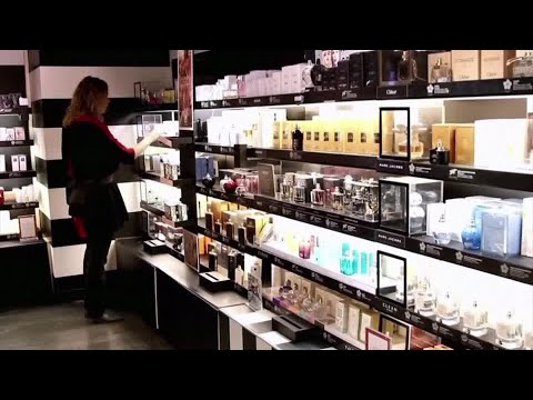 美國零售銷售連續第二個月下降 (U.S. retail sales fall for second straight month)