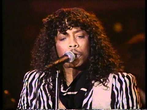 Video thumbnail for U Bring the Freak Out