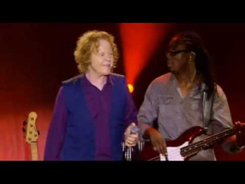 Videoclip de It's Only Love (Live at Sydney Opera House) — Simply Red
