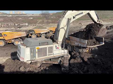 Gigantic Machines in Action: Liebherr 984 Excavator Loading Cat Dumpers - Sotiriadis/Labrianidis 4K