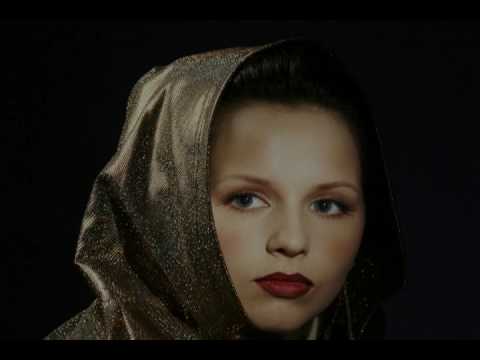 MARIO BASANOV & FEW NOLDER feat. MONIKA LIU@ TARANTINO