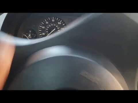 remove 4x4 light on BMW X5 2005 in 20 seconds no tools needed.