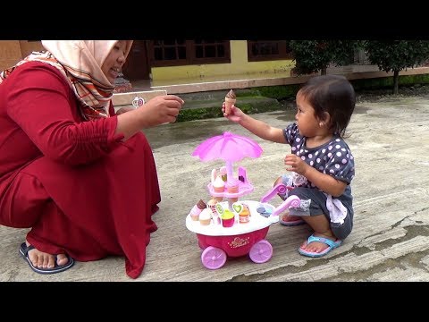 Afsheena Drama Becomes Seller of Ice Cream & Unboxing Toys Kids Sweet Cart Ice Cream