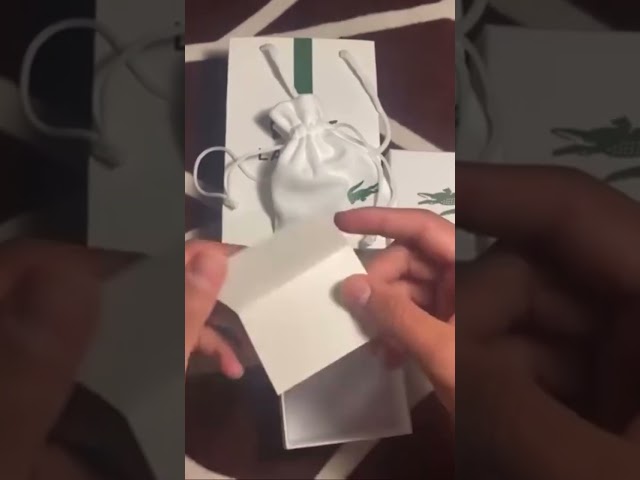 Vídeo relacionado con Lacoste Pulsera de Cadena para Hombre Colección ARTHOR en Acero Inoxidable Bicolor con un Charm en Forma de Cocodrilo - 2040552
