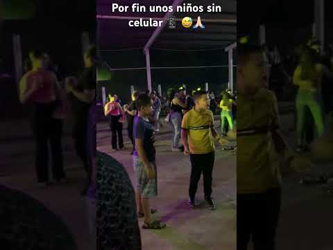 Por fin unos niños sin celular 📱 #comedia #humor #baile