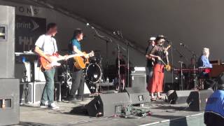 10000 Maniacs -  Do You Love an Apple (The Canyons 2015)