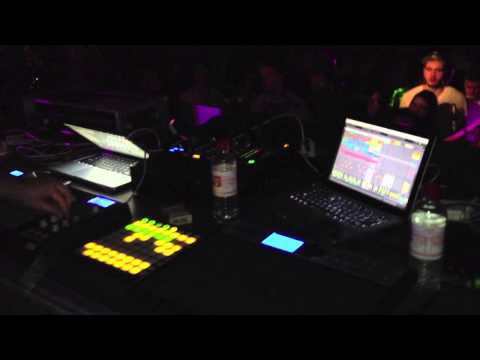 Dackel Doris presents David Jach & Beatamines LIVE at Airport Würzburg