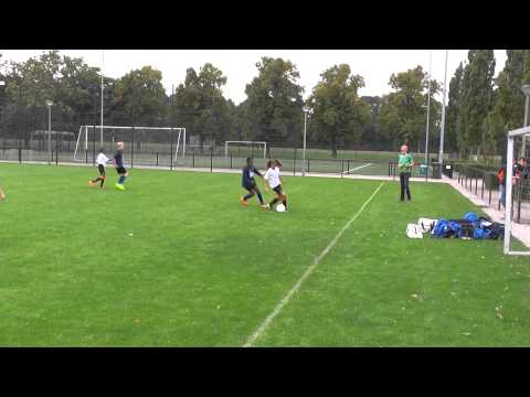 3 sept 2014 PVC D1 - VV De Meern D3 oefenwedstr 7-1 Prima combinatievoetbal, afgekeurd doelpunt Daan
