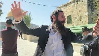 הזוהר הקדוש: כאשר עם ישראל שב לבית המקדש הטוב יורד לעולם! | הרב אלישע וולפסון (ישיבת הר הבית) - התמונה מוצגת ישירות מתוך אתר האינטרנט יוטיוב. זכויות היוצרים בתמונה שייכות ליוצרה. קישור קרדיט למקור התוכן נמצא בתוך דף הסרטון הזוהר הקדוש: כאשר עם ישראל שב לבית המקדש הטוב יורד לעולם! | הרב אלישע וולפסון (ישיבת הר הבית) - התמונה מוצגת ישירות מתוך אתר האינטרנט יוטיוב. זכויות היוצרים בתמונה שייכות ליוצרה. קישור קרדיט למקור התוכן נמצא בתוך דף הסרטון