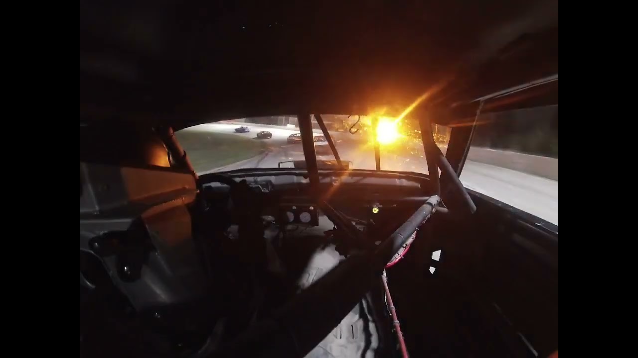 Lee USA Speedway: Callie Osborne in car #77 at Ridge Runners heat