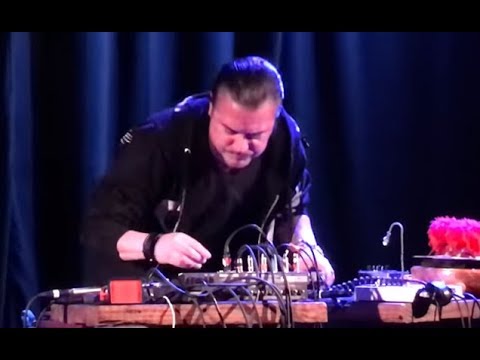 Mike Patton of Faith No More and saxophonist John Zorn live video posted..