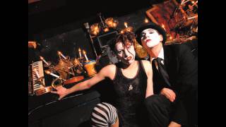 Lonesome Organist Rapes Page Turner - The Dresden Dolls - No, Virginia