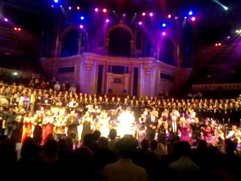 The Beatles Philharmonic Tribute - 33 - All You Need Is Love (Encore - Finale) (28.10.2010).mp4