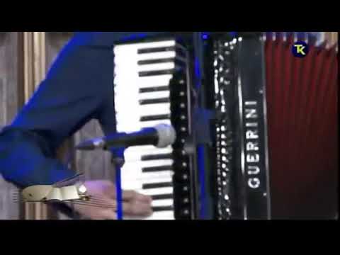 Tuzlanski Tamburasi - Tamburalo momce uz tamburu