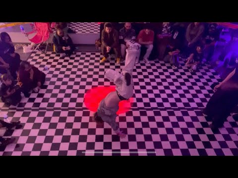 Lineage vs Daydream | 1v1 Semis | CYPHER SESH LV