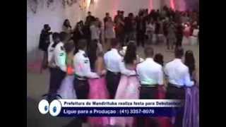 preview picture of video 'MANDIRITUBA REALIZA FESTA PARA DEBUTANTES'