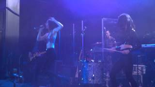 The Veronicas - Cold live (Manchester 08-03-2015)