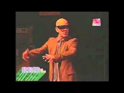 R.E.M. - What's The Frequency, Kenneth? (Live)