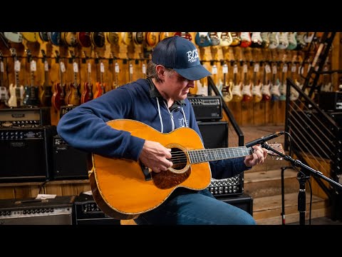 Guitar Center Vintage Faves with Joe Bonamassa | 1939 Martin 000-42 Acoustic Guitar