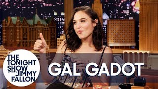 Gal Gadot Tries a Reese&#39;s Peanut Butter Cup for the First Time