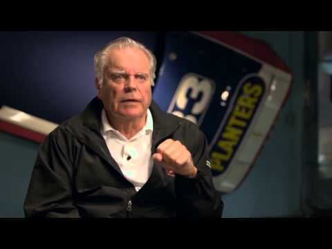 Richard Roeper Reviews "Winning: The Racing Life of Paul Newman"