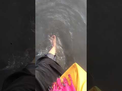 Peacefully walking at the Beautiful Beach ❤🫰 #itsmubeenazohaib #youtubeshorts