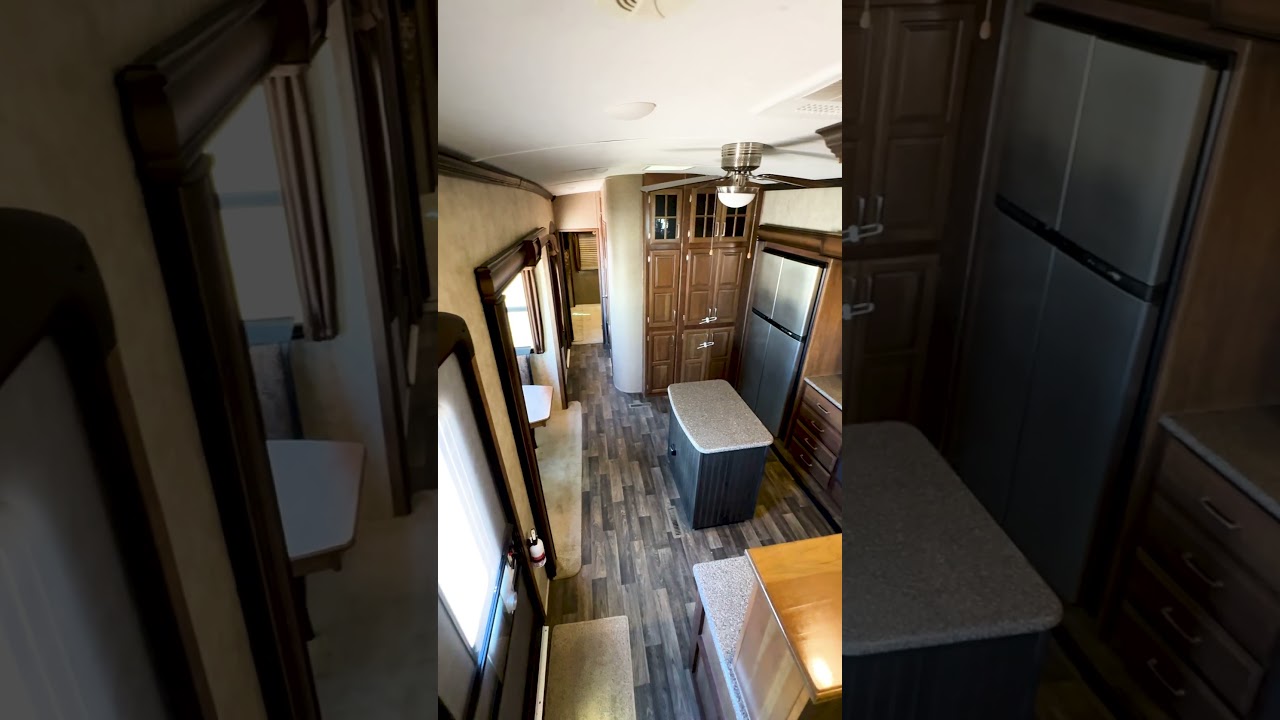 A photo of this 2015 Keystone Rv MONTANA LEGACY 3710FL