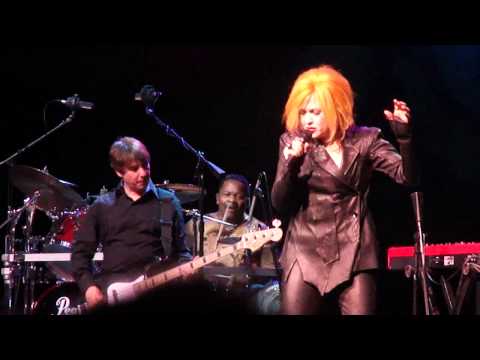 CYNDI LAUPER- Down Don't Bother Me