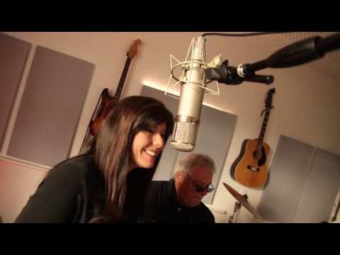 Steiner & Jones - Ain't happened yet