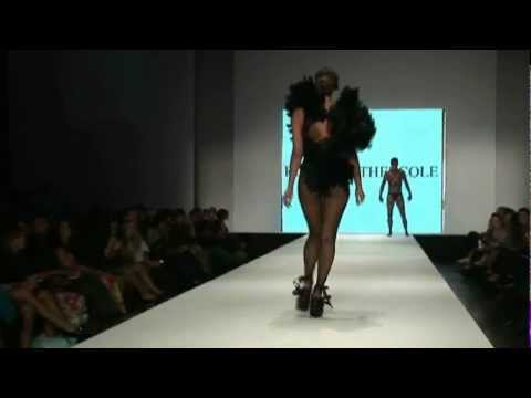 MIAMI FASHION WEEK 2011