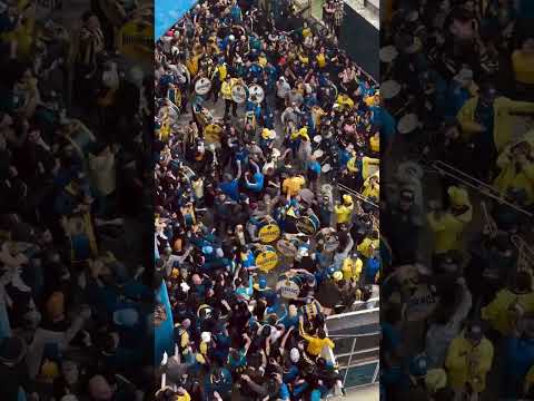 "esta hinchada quiere salir campeon de nuevo" Barra: Los Guerreros &bull; Club: Rosario Central
