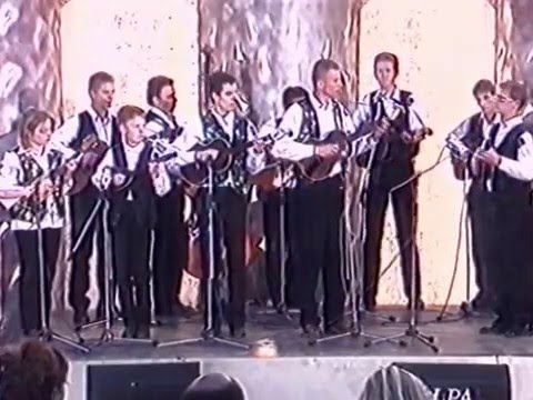 Tamburasi iz Ruskog Krstura