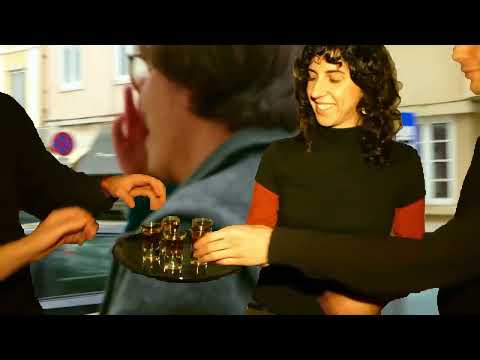 Tomás Varela - ela dança (vídeo oficial)