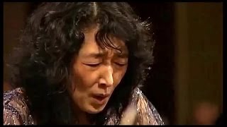 MITSUKO UCHIDA - Mozart Piano Concerto # 13 in C major  ~ Camerata Salzburg