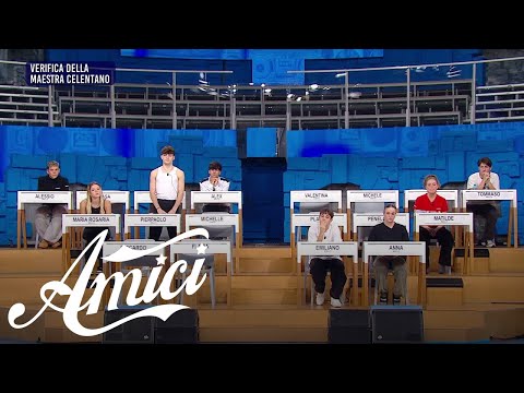 Amici 25 - Le valutazioni della maestra Celentano