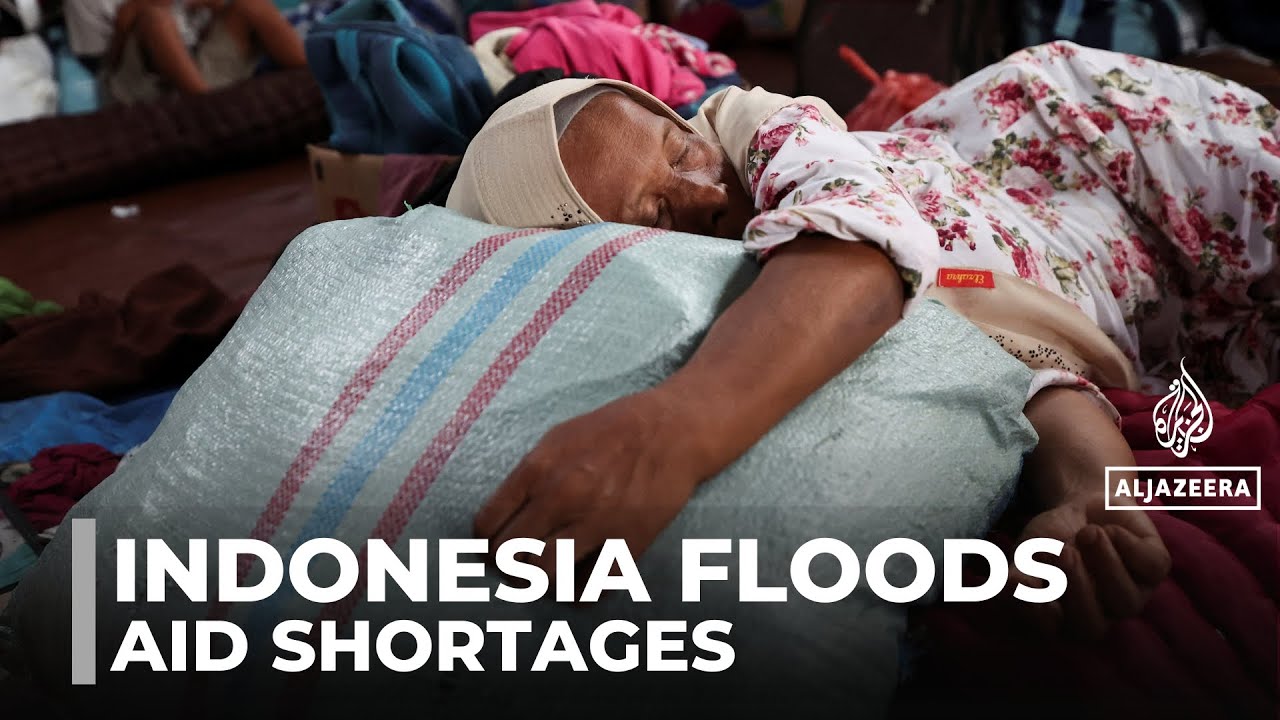 Indonesia floods: Shortages create challenges for recovery effort