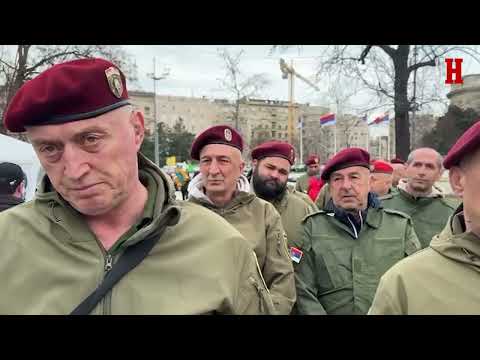 ŠKOLOVANA OMLADINA JE NAJJAČE ORUŽJE 21. VEKA: Ratni veterani crvenih beretki uz studente koji žele