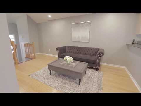 30 Mosley Crescent, Brampton, ON L6Y 5C7