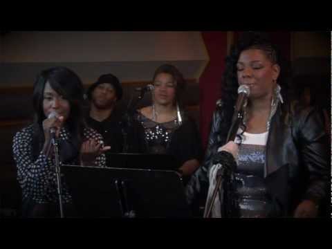 Syleena Johnson - Angry Girl (Live Acoustic) feat. Tweet