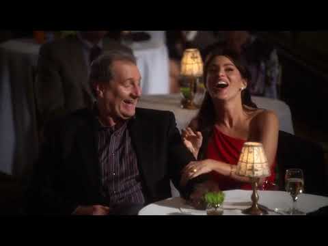 Modern Family 1x15 - Jay and Gloria goes to see David Brenner
