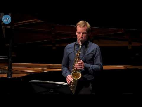 Tomasi Saxophone Concerto - Andreas Mader