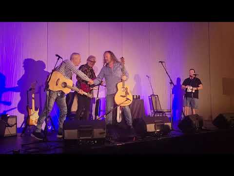 Chicago Mike with Tommy Emmanuel and John Jorgenson