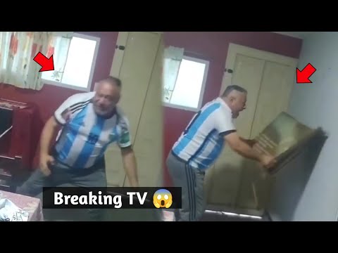 Argentina Fans Breaking TV After Argentina Won The World Cup 2022 | Argentina Fans Reaction 😱