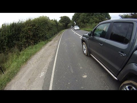 LB03WBK And AE14WXA - Pass Into Oncoming Traffic